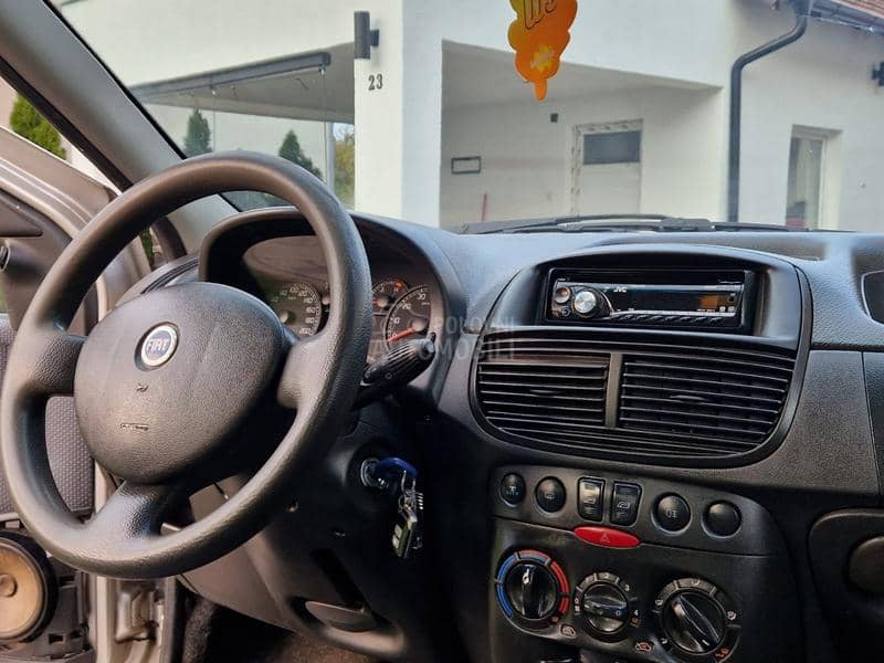 Fiat Punto 1.2 8v