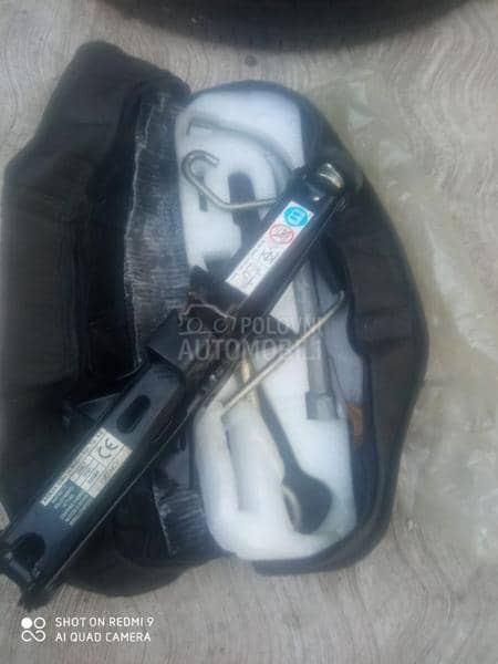 Set rezervnog točka