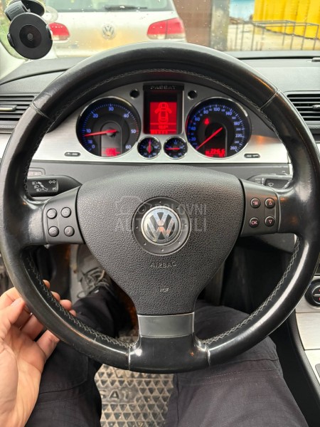 Volkswagen Passat B6 -  kompletan auto u delovima