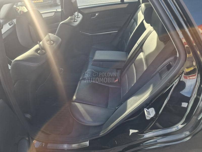 Mercedes Benz E 200 