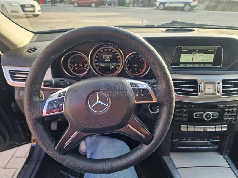 Mercedes Benz E 200 