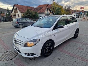Mercedes Benz B 180 NOVO