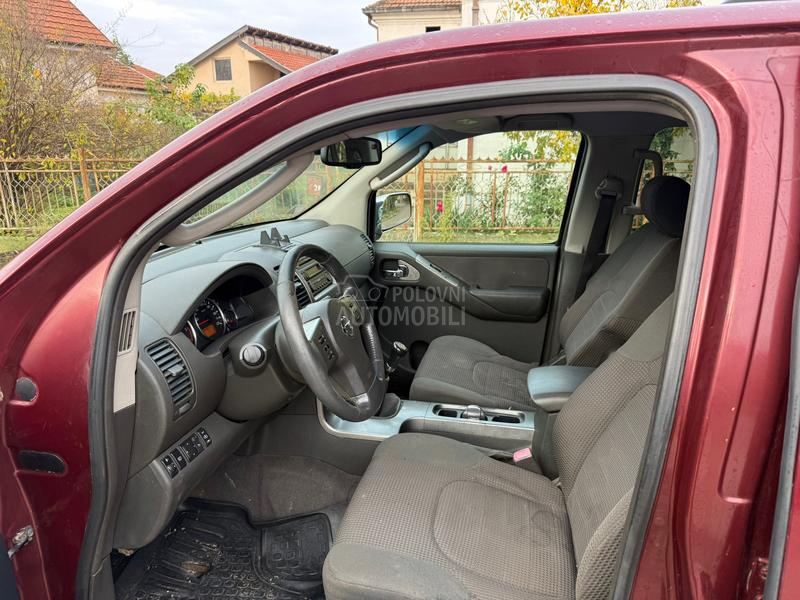 Nissan Pathfinder 2.5