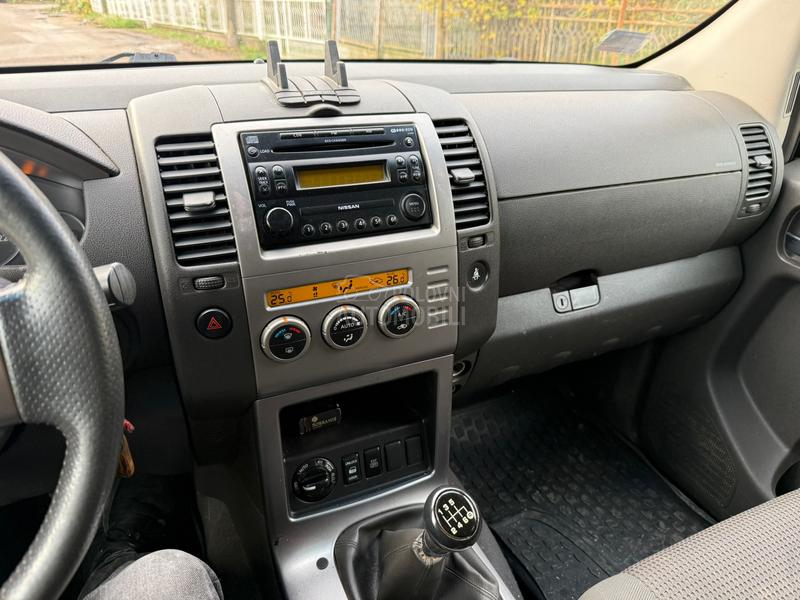 Nissan Pathfinder 2.5