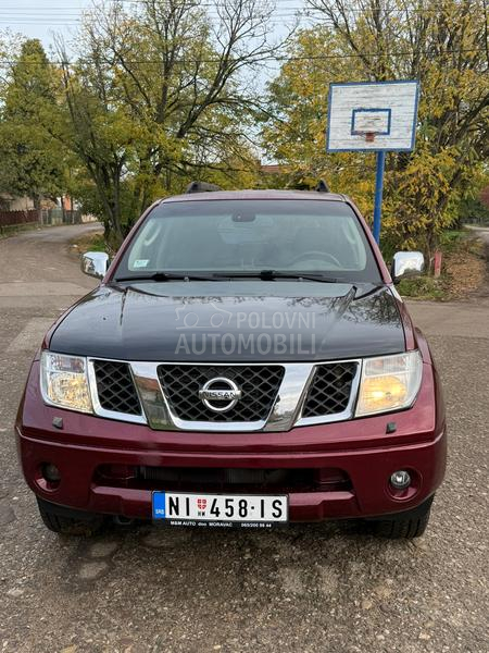 Nissan Pathfinder 2.5