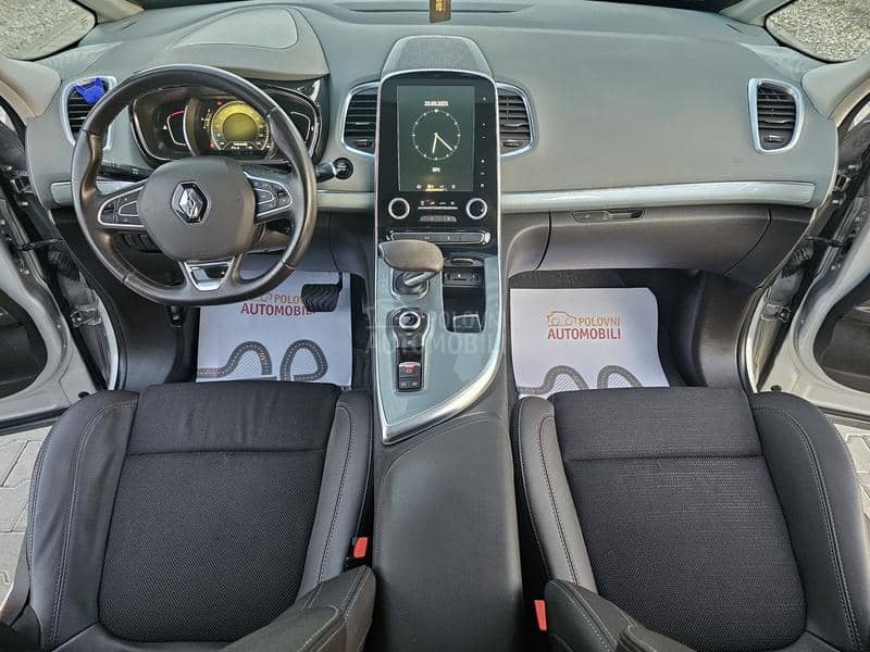 Renault Espace N.A.V.I