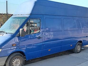 Mercedes Benz Sprinter 318