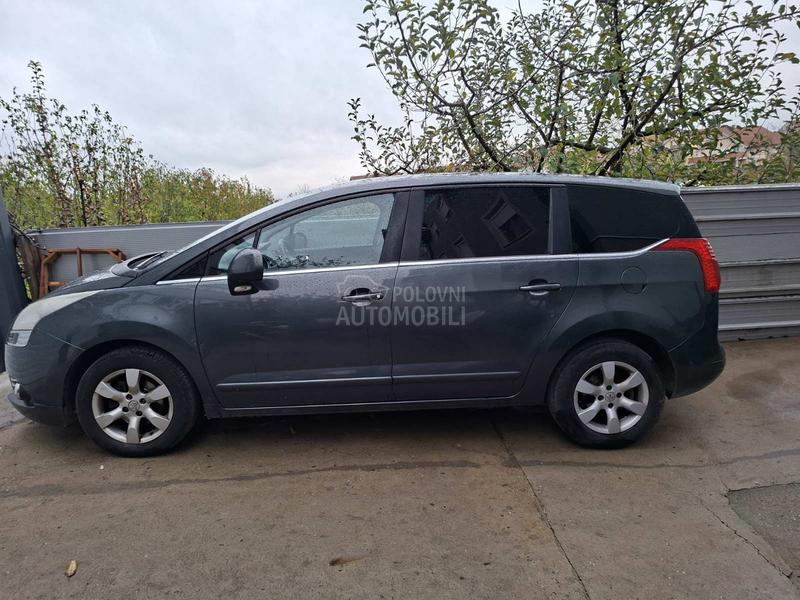 Peugeot 5008 16ehdi 2012. god. -  kompletan auto u delovima