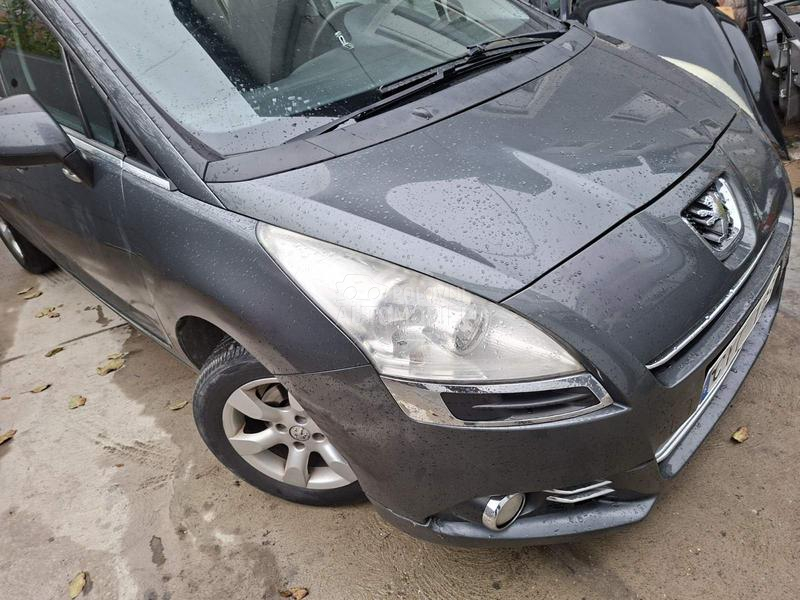 Peugeot 5008 16ehdi 2012. god. -  kompletan auto u delovima