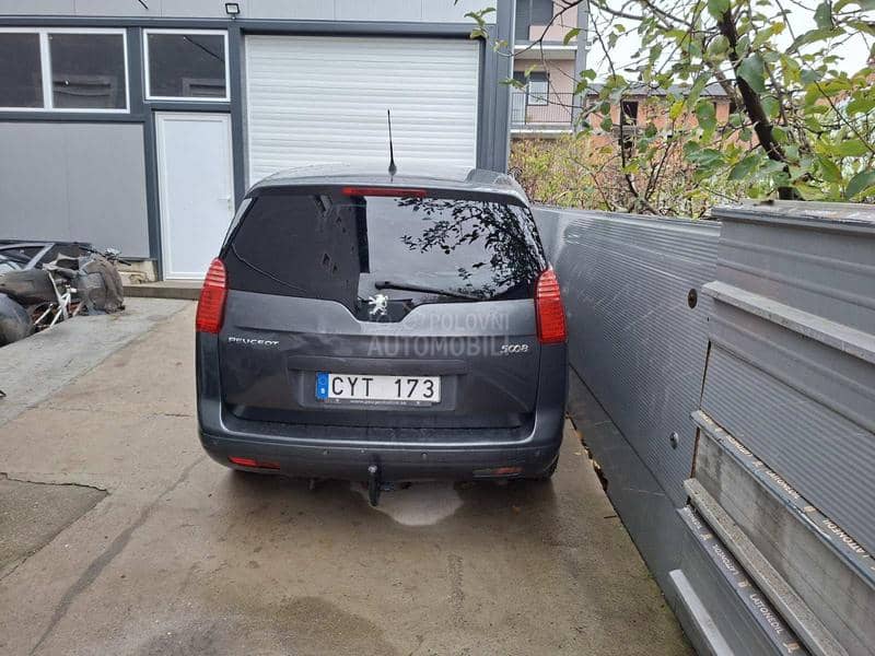 Peugeot 5008 16ehdi 2012. god. -  kompletan auto u delovima