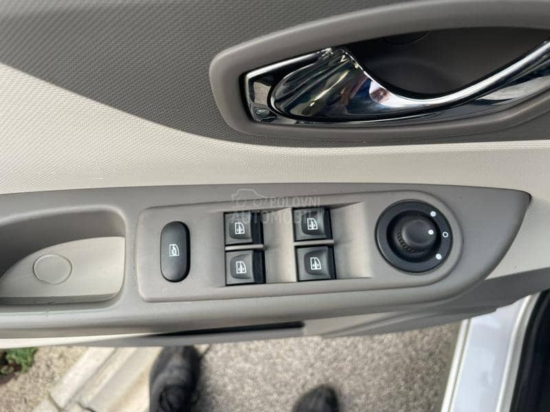 Renault Captur TCE 120000 K M