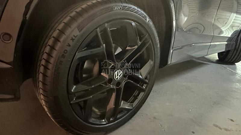 Volkswagen Tiguan 3xR LINE 4x4 PANO