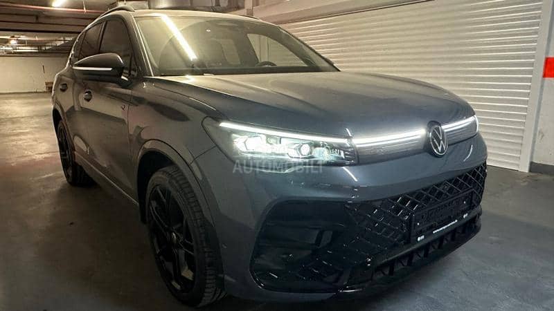 Volkswagen Tiguan 3xR LINE 4x4 PANO