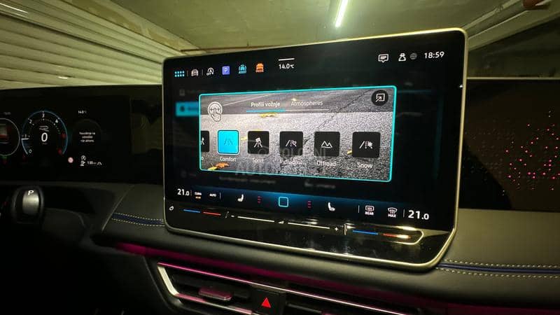 Volkswagen Tiguan 3xR LINE 4x4 PANO