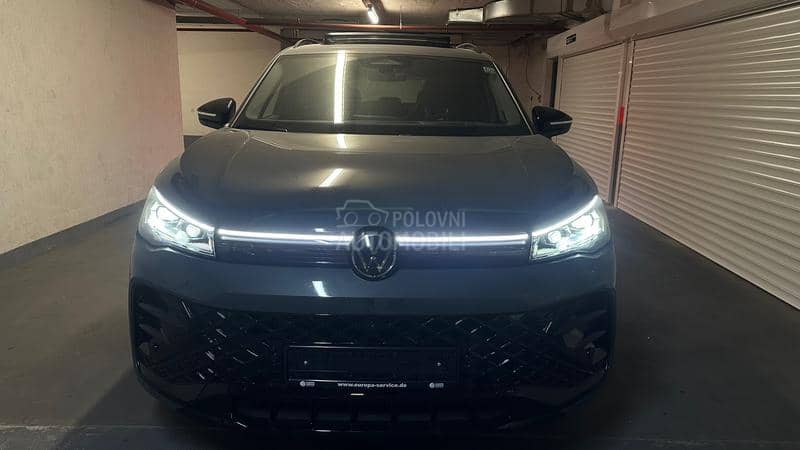 Volkswagen Tiguan 3xR LINE 4x4 PANO