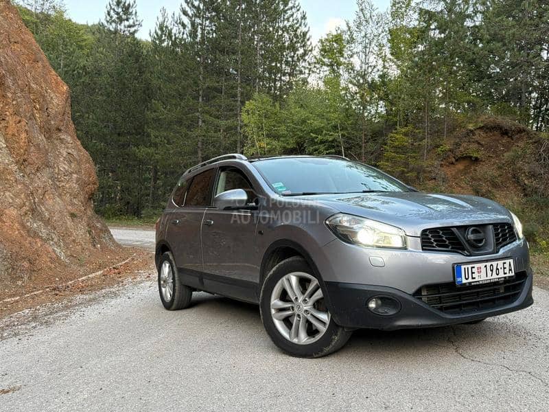 Nissan Qashqai + 2 