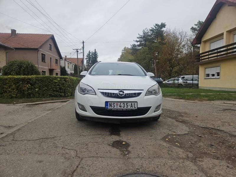 Opel Astra J 1.7 cdti