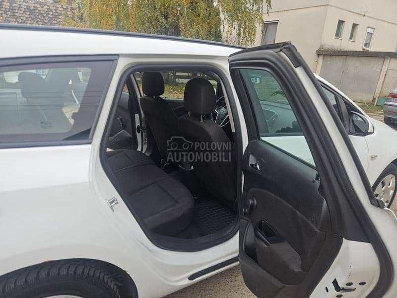 Opel Astra J 1.7 cdti