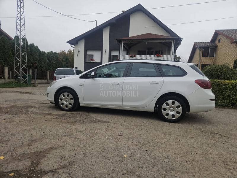 Opel Astra J 1.7 cdti