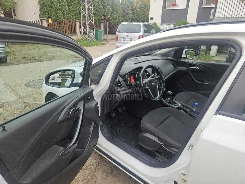 Opel Astra J 1.7 cdti