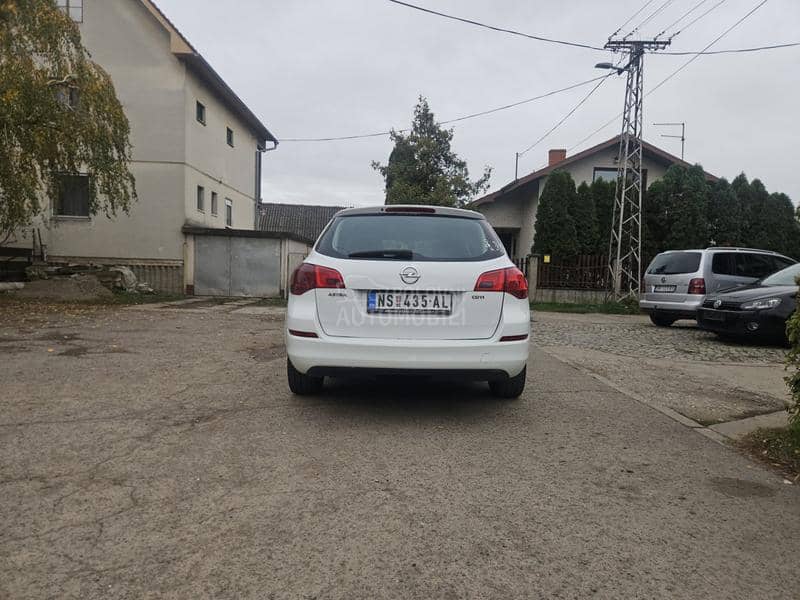 Opel Astra J 1.7 cdti