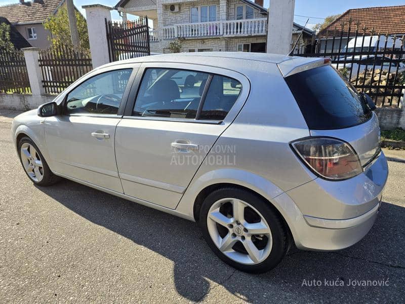 Opel Astra H a u t o m a t i k