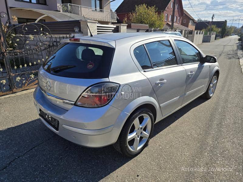 Opel Astra H a u t o m a t i k