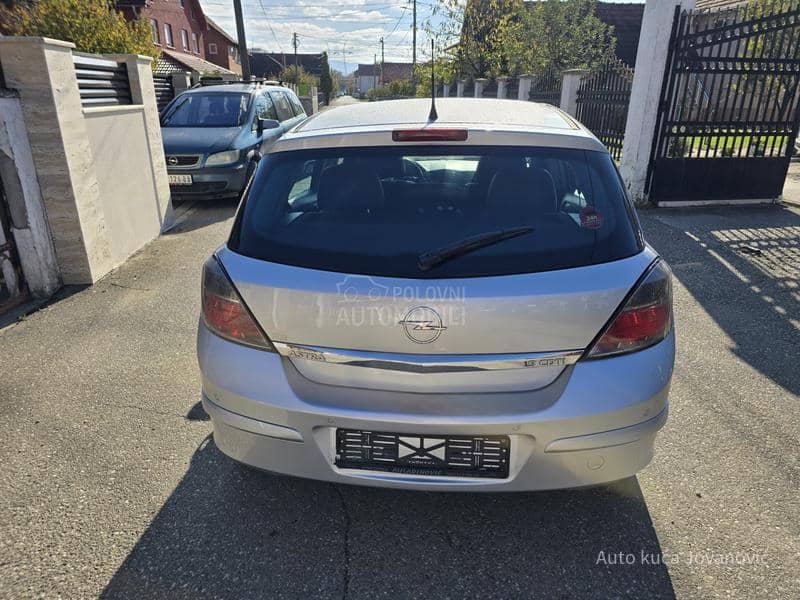 Opel Astra H a u t o m a t i k