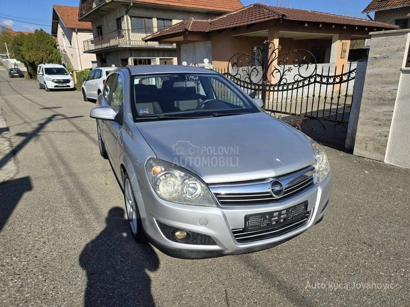 Opel Astra H a u t o m a t i k