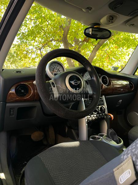 MINI Cooper 1.6