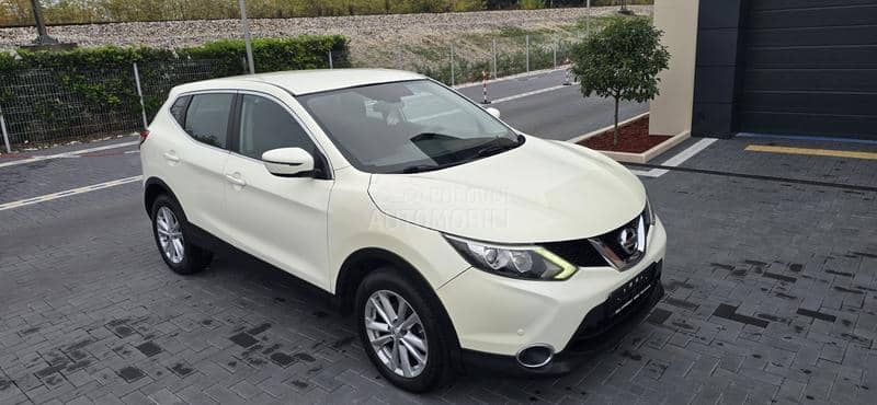 Nissan Qashqai AUT/PERLA/ser ist