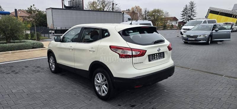 Nissan Qashqai AUT/PERLA/ser ist