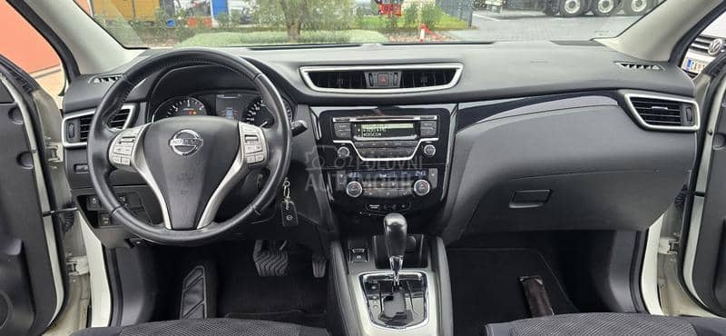 Nissan Qashqai AUT/PERLA/ser ist