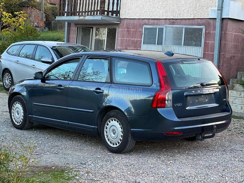 Volvo V50 
