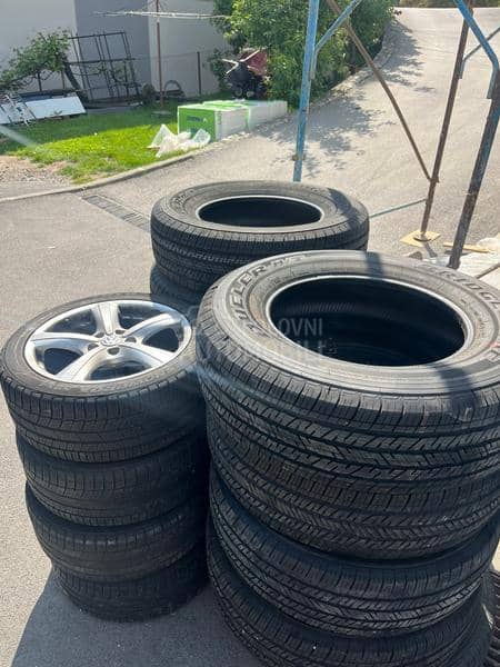 Bridgestone 255/70 R18 Zimska