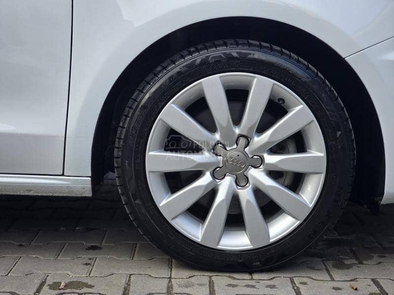 Audi A1 1,6 sportback