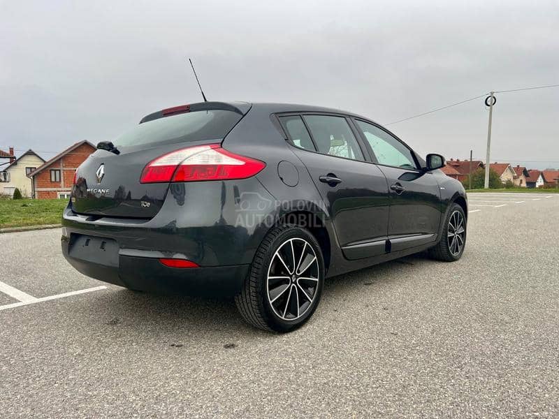 Renault Megane BOSE CH