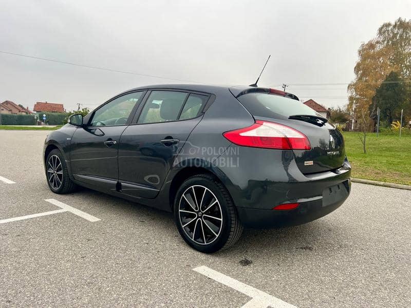Renault Megane BOSE CH