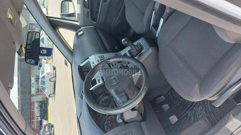 Opel Zafira 1.7cdti