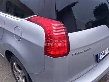 stop svetlo levo za Peugeot 5008 od 2009. do 2014. god.