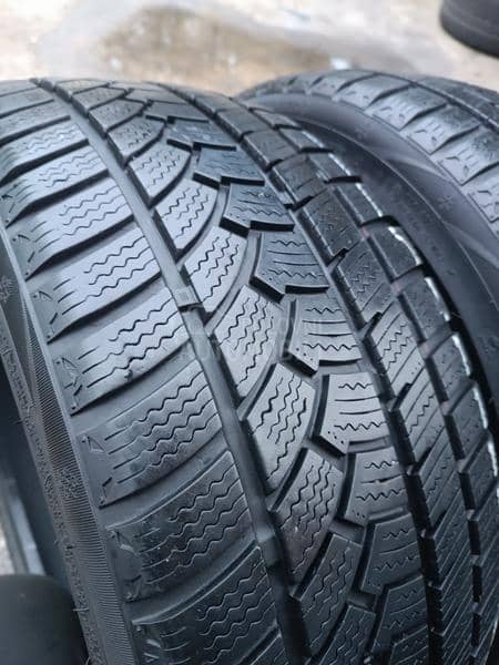 Torque 225/40 R18 Zimska