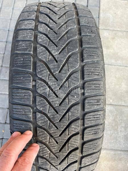 Lassa 225/60 R17 Zimska