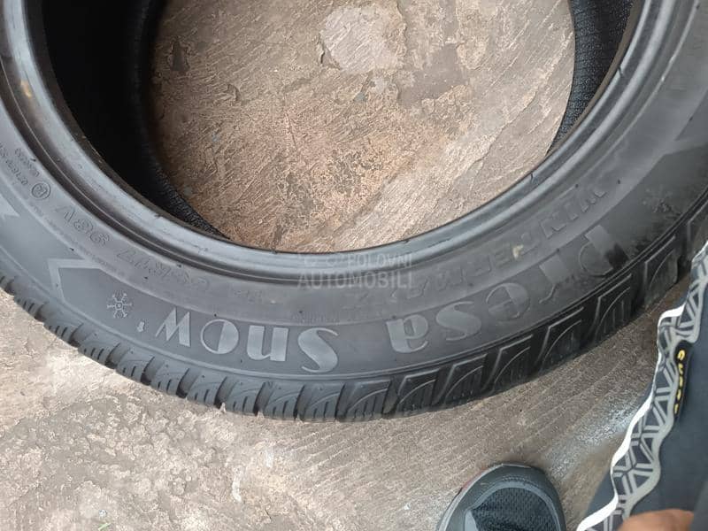 Maxxis 215/55 R17 Zimska