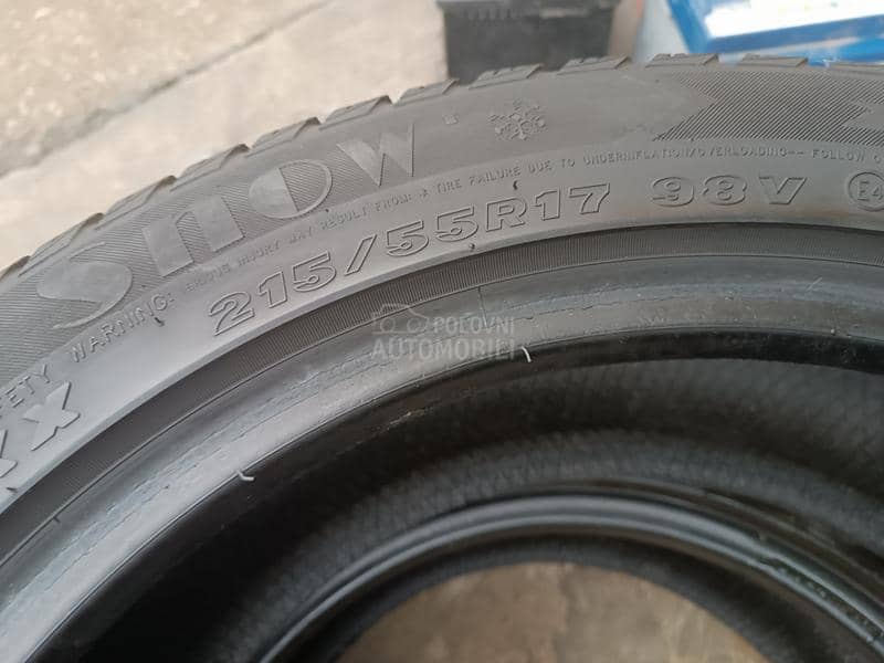 Maxxis 215/55 R17 Zimska