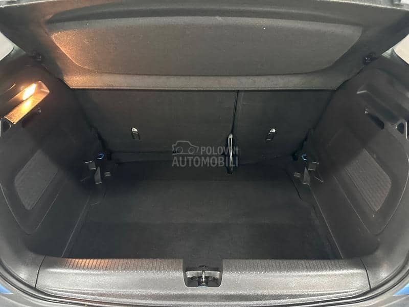 Opel Crossland X  1.2 INNOVATION AUT