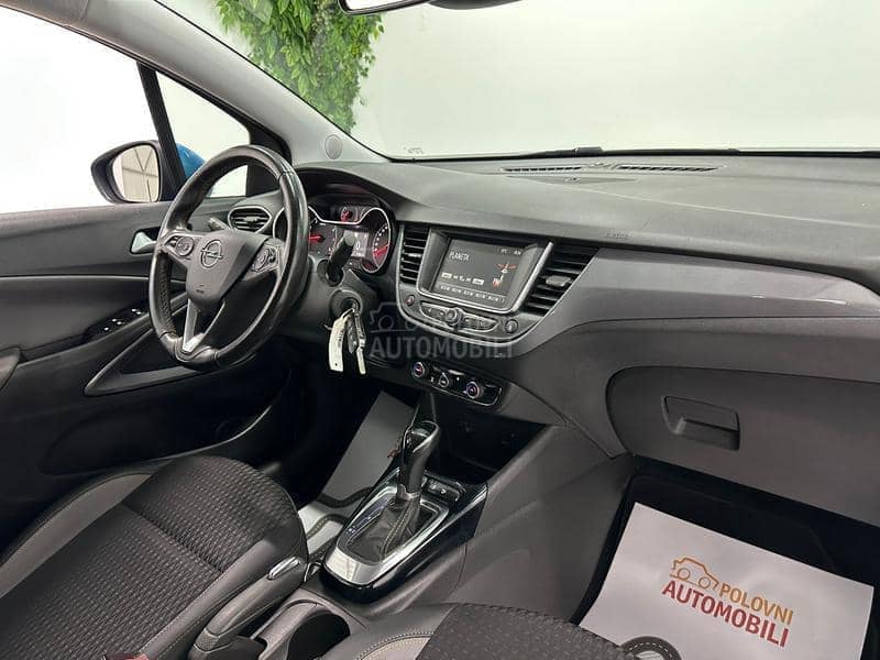 Opel Crossland X  1.2 INNOVATION AUT