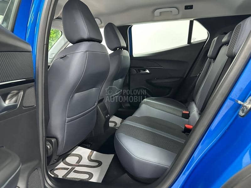 Peugeot 2008 1.2 ALLURE AUT
