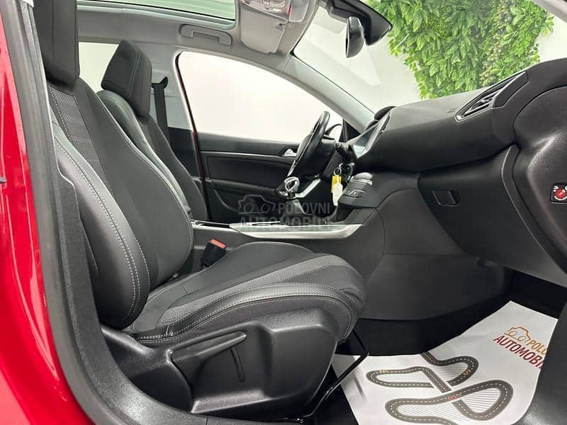 Peugeot 308 1.5 HDI ALLURE PAN