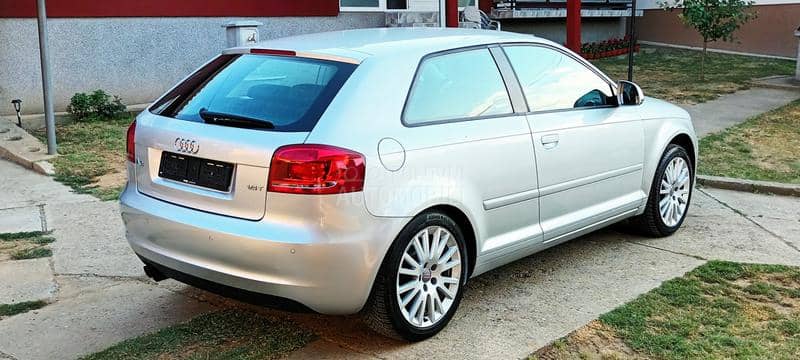 Audi A3 1.8TFSI ATTRACTION