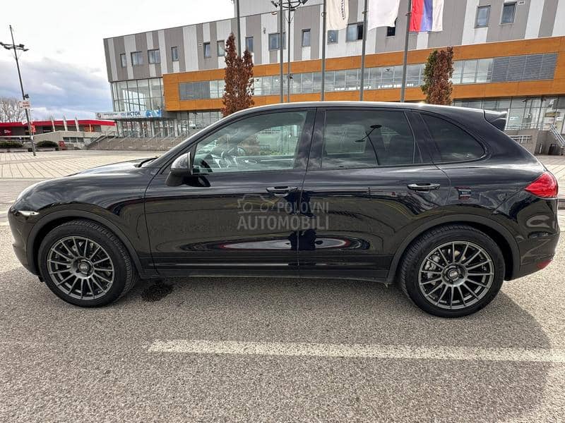 Porsche Cayenne hybrid